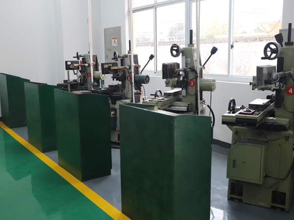 精密磨床加工車間